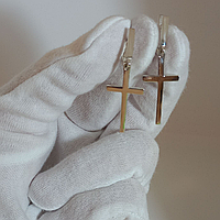 Сережки Хрестики зі срібла 925 проби - срібні сережки з підвісками у формі хрестиків з англійською застібкою