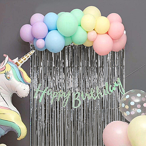 Фотозона з кульок Райдужна з прямою шторкою срібло