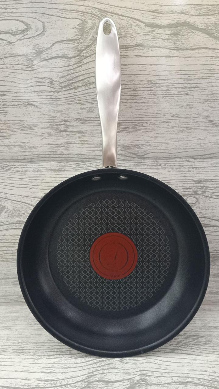 Сковорода з нержавіючої сталі з антипригарним покриттям ТМ "Pepper", 26 см