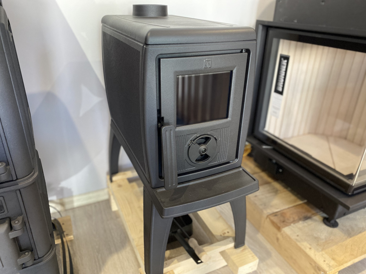 Піч чавунна з варильною поверхнею Plamen Trenk