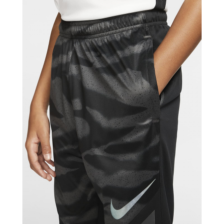 nike therma shield strike