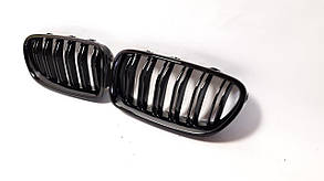 Решітка (ніздрі) BMW F10 / F11 стиль М5 (чорний мат)