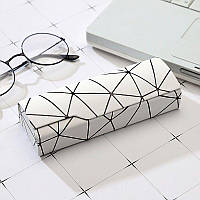 Футляр для окулярів на магніті, твердий з абстрактним принтом, білий з лініями