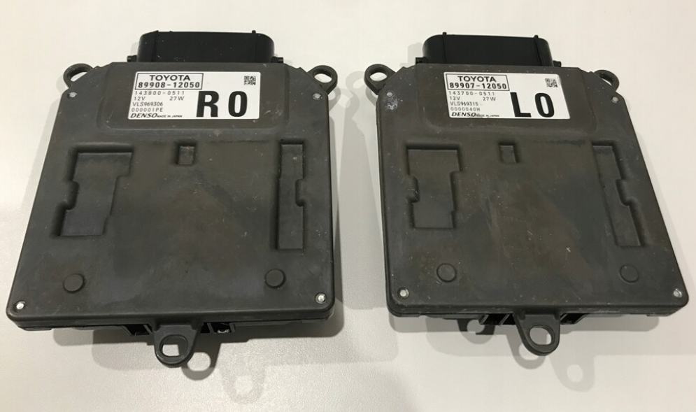 Блок керування LED фарою Toyota Corolla e21 2018+ 89907-12050 89908-12050