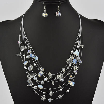 Комплект намистини та сережки жіночі довгі зі сріблястими намистинами та матовими намистинами, фото 1