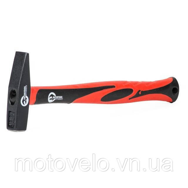 Молоток 200 гр ручка з фібергласу INTERTOOL