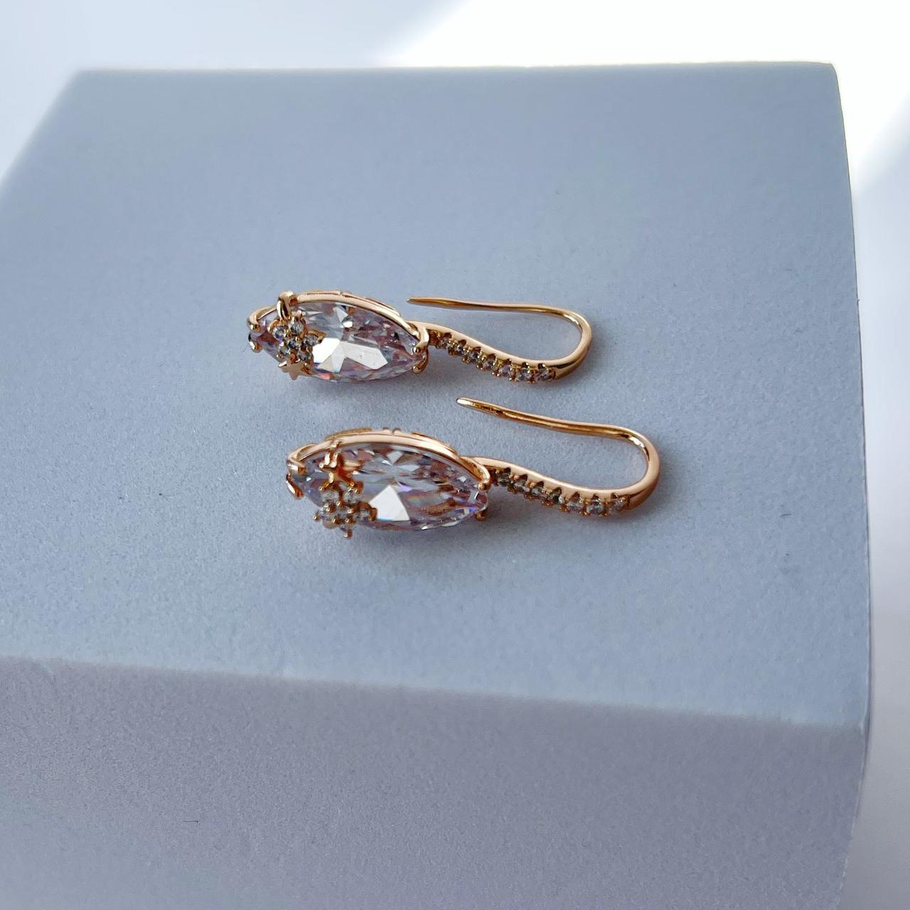 Сережки позолота Xuping Петля з камінням Золото 26 мм S15084