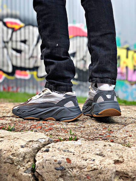 Adidas Yeezy Boost 700 v2 Grey Kanye West 00694