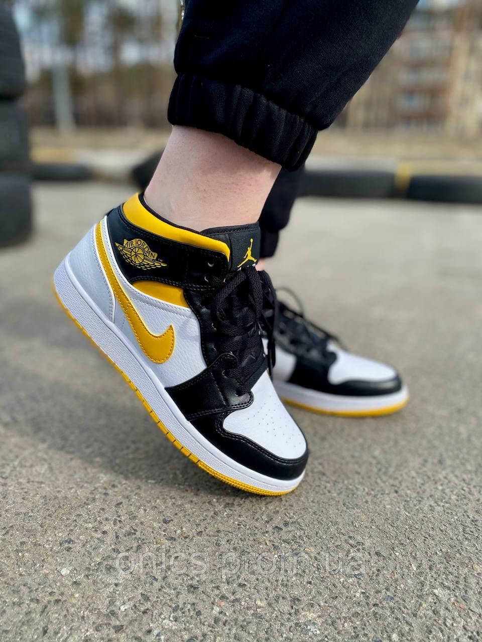 Nike Air Jordan 1 Retro Mid White Black Yellow кроссовки и кеды хорошее качество хорошее качество Размер 38 - фото 1 - id-p1946649439