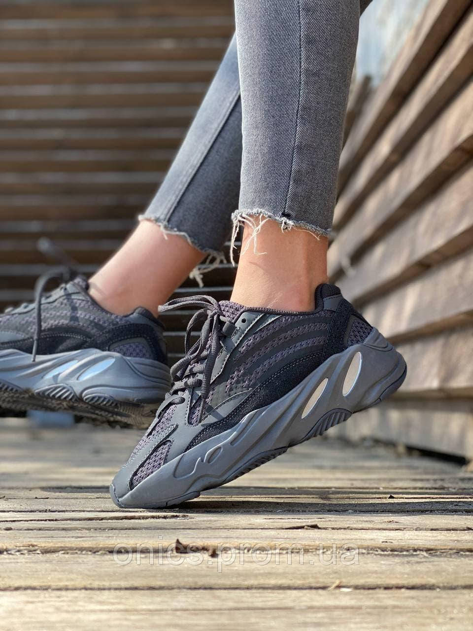 Adidas Yeezy Boost 700 V2 Vanta Leather Black White