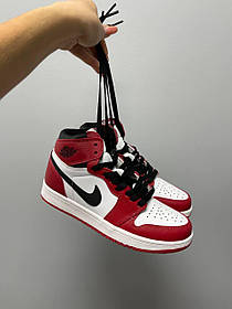 Nike Air Jordan 1 Retro High OG Chicago v2