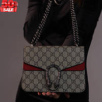 Модная женская сумка Gucci Dionysus не большого размера бежевого цвета и красной вставкой, с принтом Гучи
