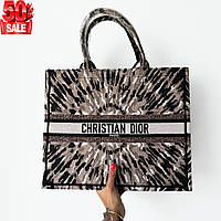 Женская сумка подарочный шопер Dior Large Book стильная с короткими ручками с надписью хорошее качество