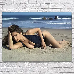 Плакат "Дівчина на піску", 43×60см
