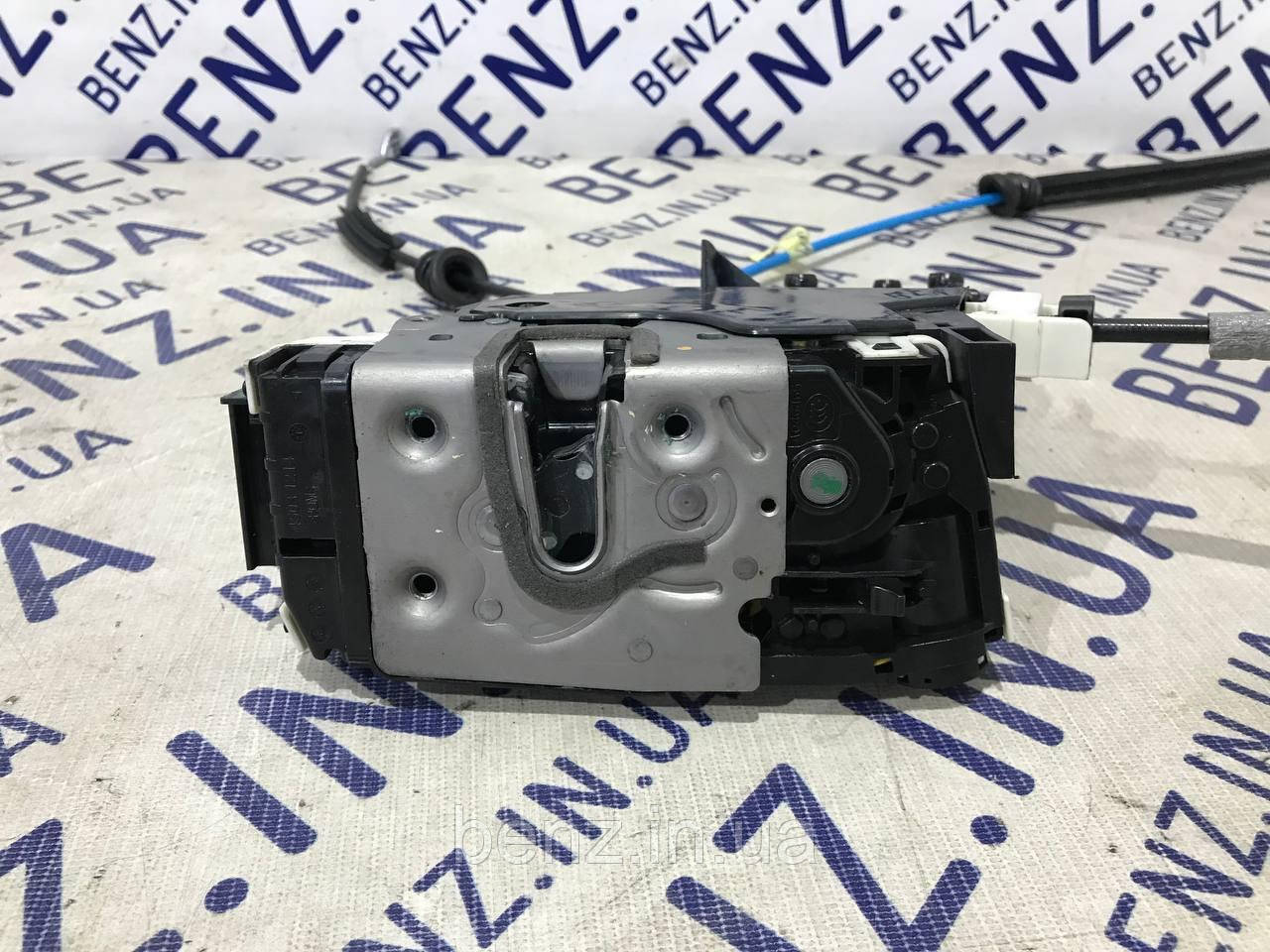 Замок задніх лівих дверей Mercedes W204, S204, W212 A2047303535, A0997300535
