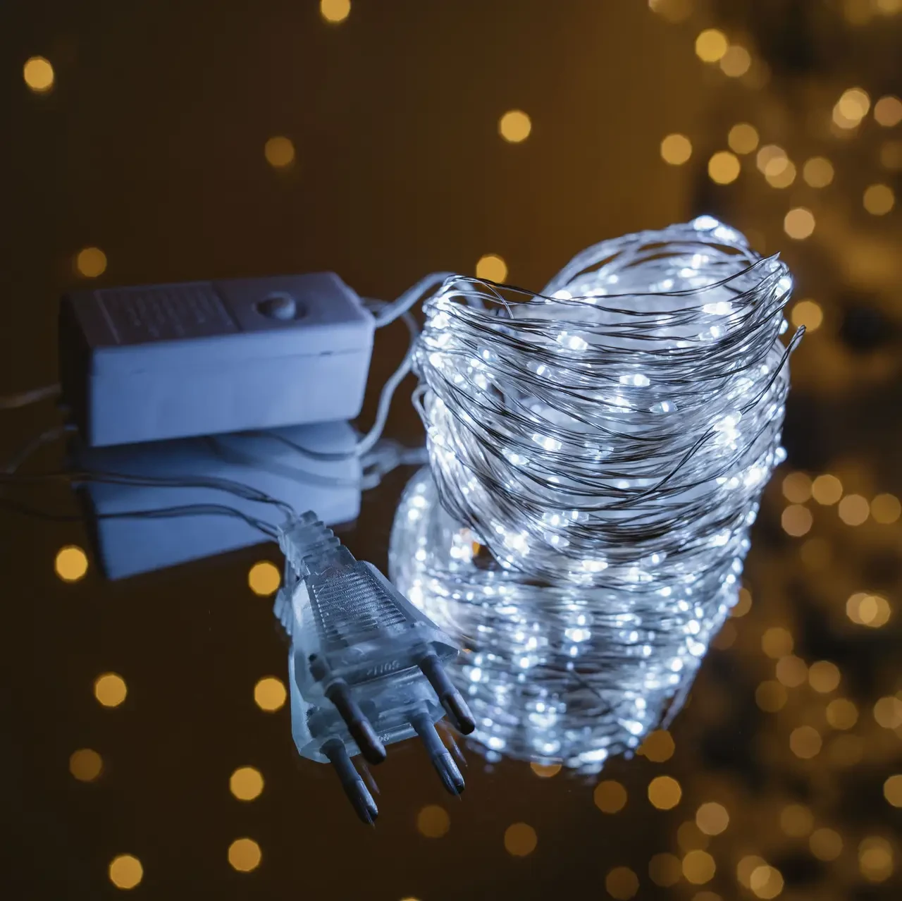 Світлодіодна гірлянда нитка 20м 200led від мережі холодний-білий Cold white
