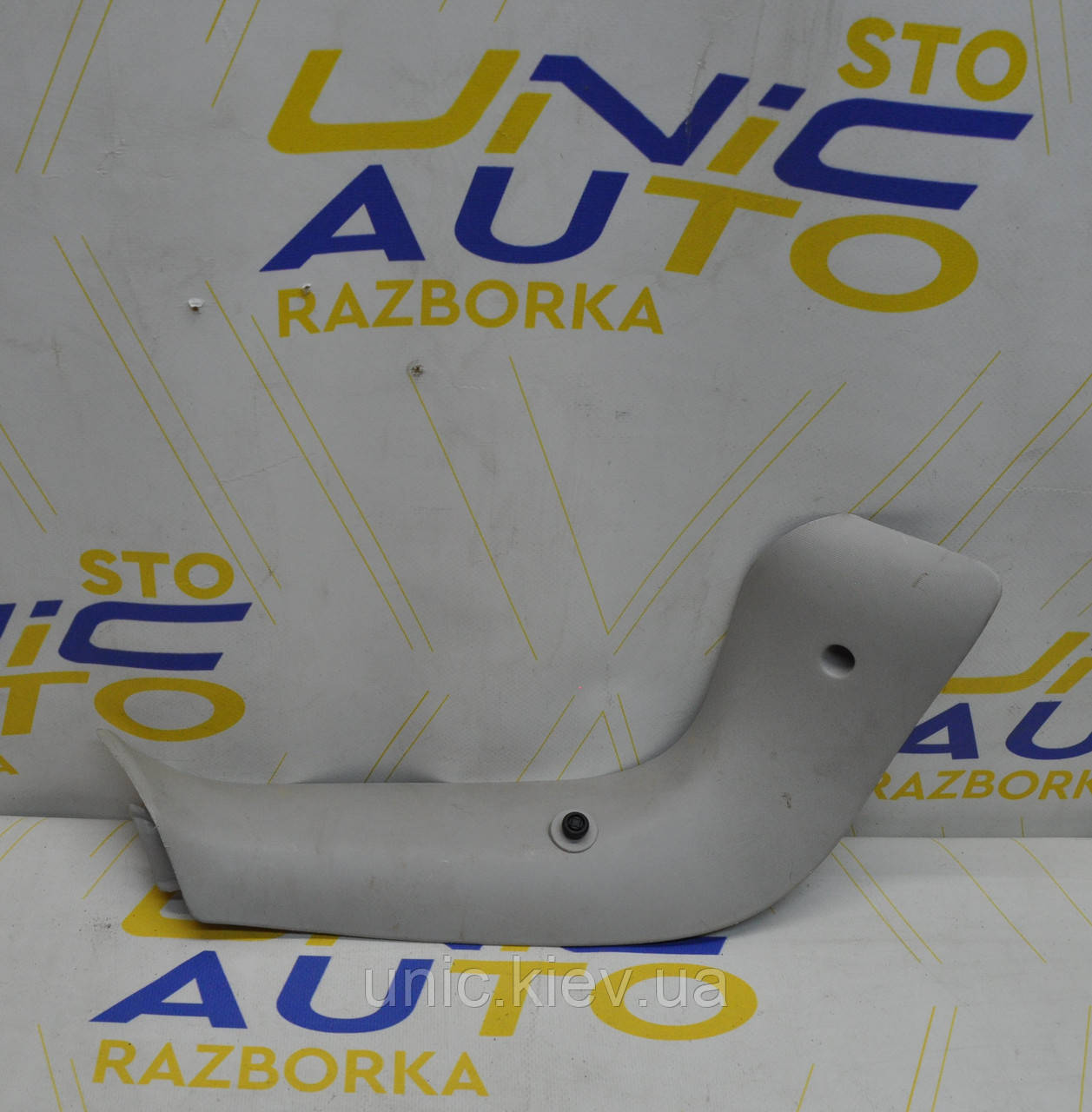 Захист кришки багажника Renault ZOE б/в 909031316R