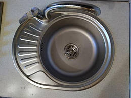 Нержавіюча кухонна мийка Platinum ДЕКОР 5745 0,8 180 мм