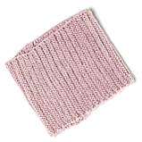 Теплий набір для дівчинки 5 6 7 8 років: зимова дитяча шапка пудра на флісі з 2 натуральними помпонами + шарф хомут пудровий, фото 4