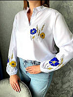 Блузка з українським патріотичним принтом розмір М