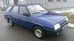 Лобове скло на Skoda Forman