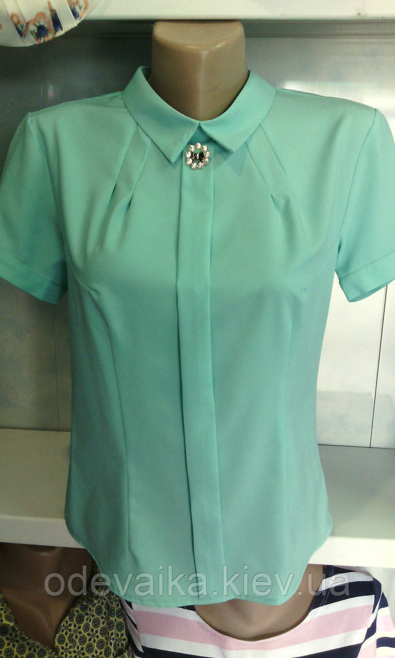 Блузка жіноча з короткими рукавами з коміром і планкою спереду з креп-шифону офісна 46-го розміру