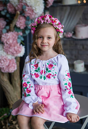 Вишитий костюм для дівчинки Фіалка блузка та спідниця рожевий