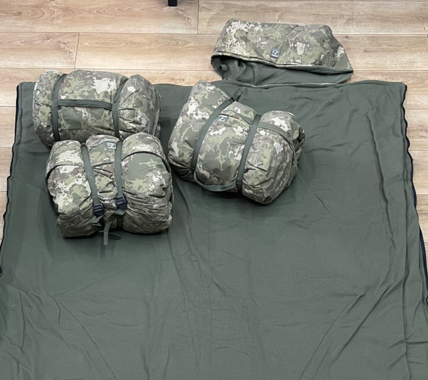 Армійський спальний мішок на потрійному синтепоні і флісі для низьких температур , розрахований до -25 градусі - фото 3 - id-p1948641577