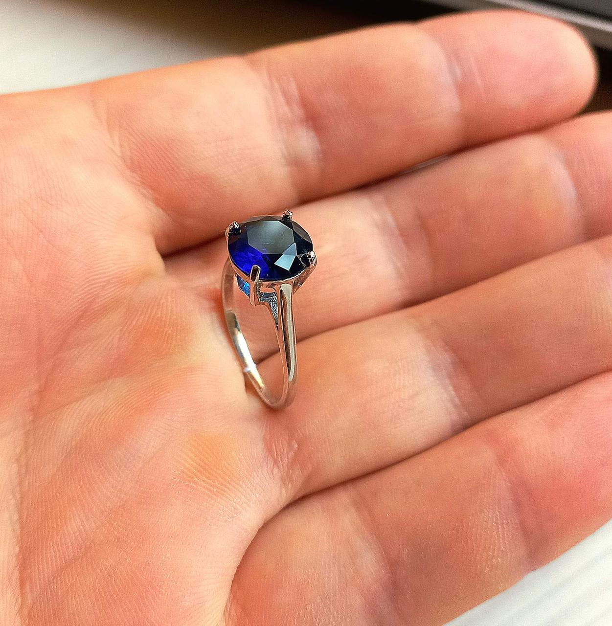 Класичний срібний перстень діаметр каменю 10 мм синій колір