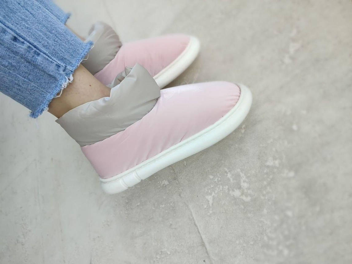 Дутики розовые pink высокие с бежевым манжетом на белой подошве женские без застежки зима непромокаемые, фото 1