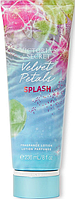 Victoria's Secret Velvet Petals Splash парфумований лосьйон для тіла (оригінал оригінал США)