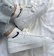 Кроссовки женские белые Nike Blazer Low White Nike blazer low black white Nike blazer low