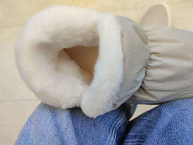 Дутики бежеві високі з білою опушкою на білій підошві жіночі без застібки непромокальні зимові, фото 2