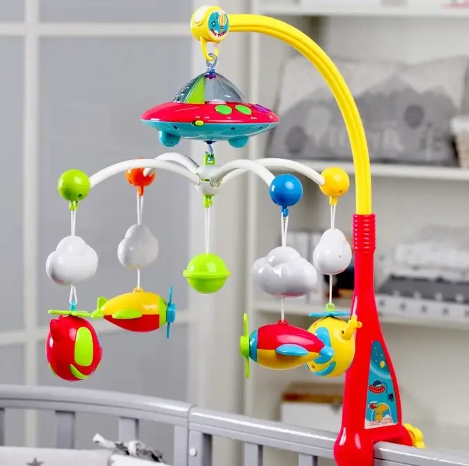 Музичний мобіль на ліжечко (світлова проекція, 4 підвіски, пульт керування, 4 мелодії) НЕ0304, фото 1