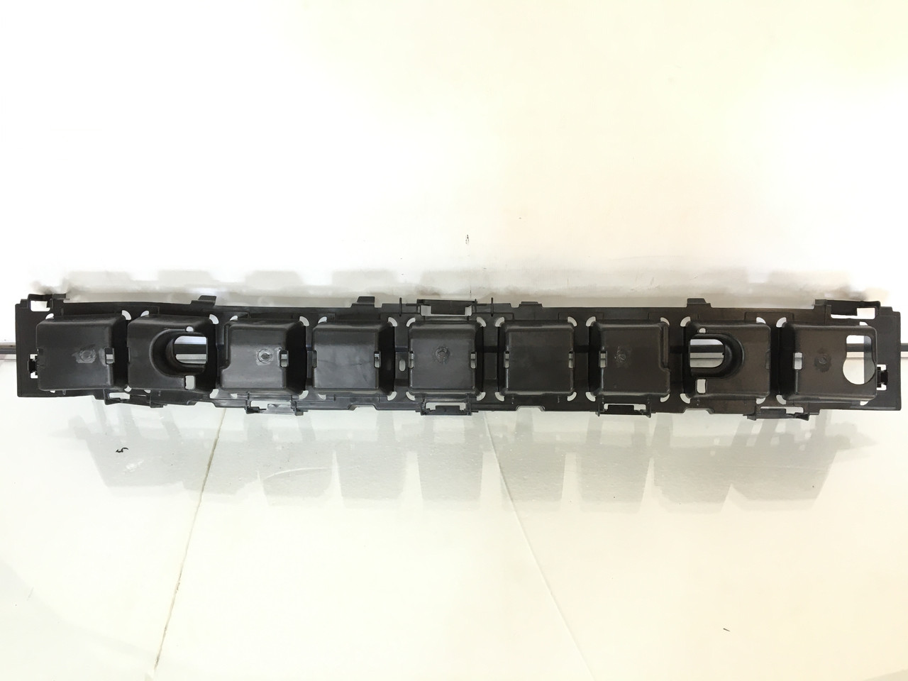 Абсорбер переднього бампера Jeep Renegade 2015-2019 68247402AA