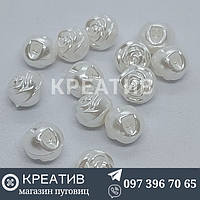 Ґудзик перлів 18р 12 мм біла троянда на напівніжці 100 шт (5.5$)