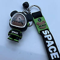 Брелок Мишка космонавт пилот на ключи , сумку , рюкзак