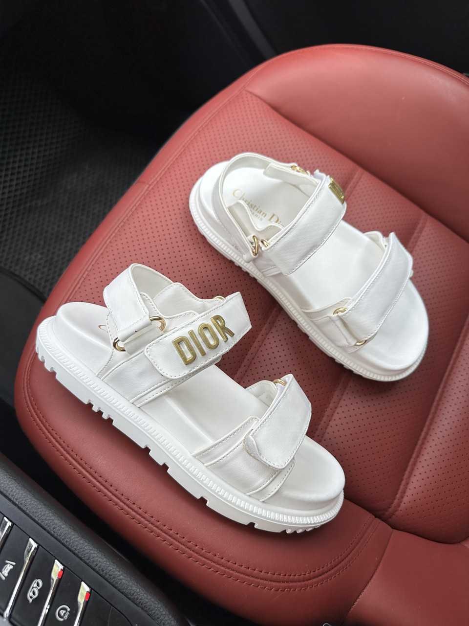 Білі сліпери Діор Dior Slippers White