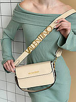Жіноча шкіряна сумка через плече Valentino світло бежева, стильна сумка, преміум якість, модна сумка валентіно