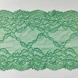 Стрейчевое (еластичне) мереживо зеленого кольору (салатний відтінок) шириною 21,5 см, фото 3