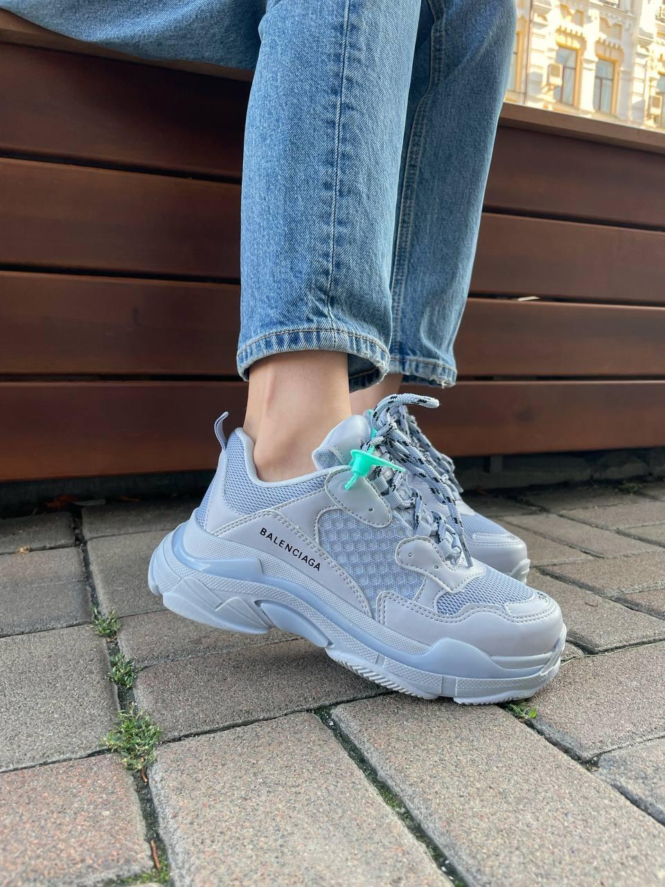 Стильні блакитні жіночі кросівки Balenciaga Triple S Blue. Кросівки жіночі осінні Баленсіага Трипл С