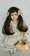 Фарфоровая коллекционная кукла Маша
