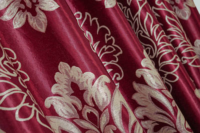 Двостороння тканина блекаут-софт, колекція "Корона". Колір бордовий з бежевим. Код 1276ш
