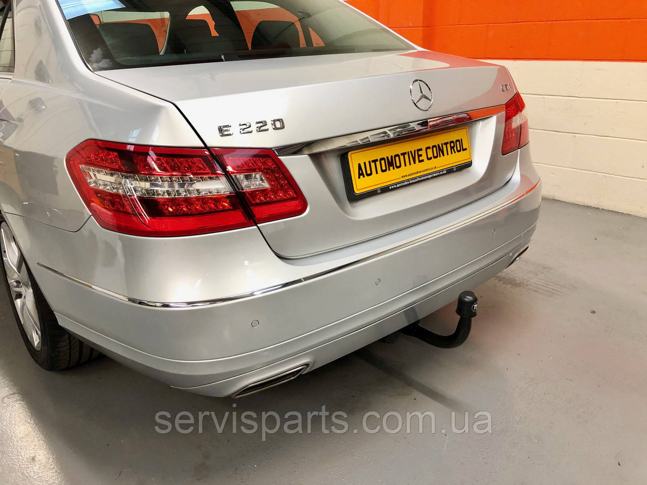 Польський фаркоп на Mercedes-Benz E-Class W212 2009-2016 седан