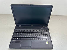 Ноутбук Б-клас Fujitsu LifeBook A512 / 15.6" (1366x768) TN / Intel Core i5-2410M (2 (4) ядра по 2.3 — 2.9, фото 2