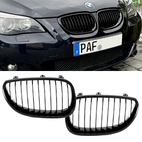 Решітка ноздрі BMW (БМВ) 5 series (E60) 2004-2010 Глянець чорний