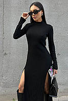 Черное трикотажное платье в рубчик миди