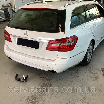 Швидкоз'ємний фаркоп на Mercedes-Benz E-class S212 2009-2016 на ключах, фото 1