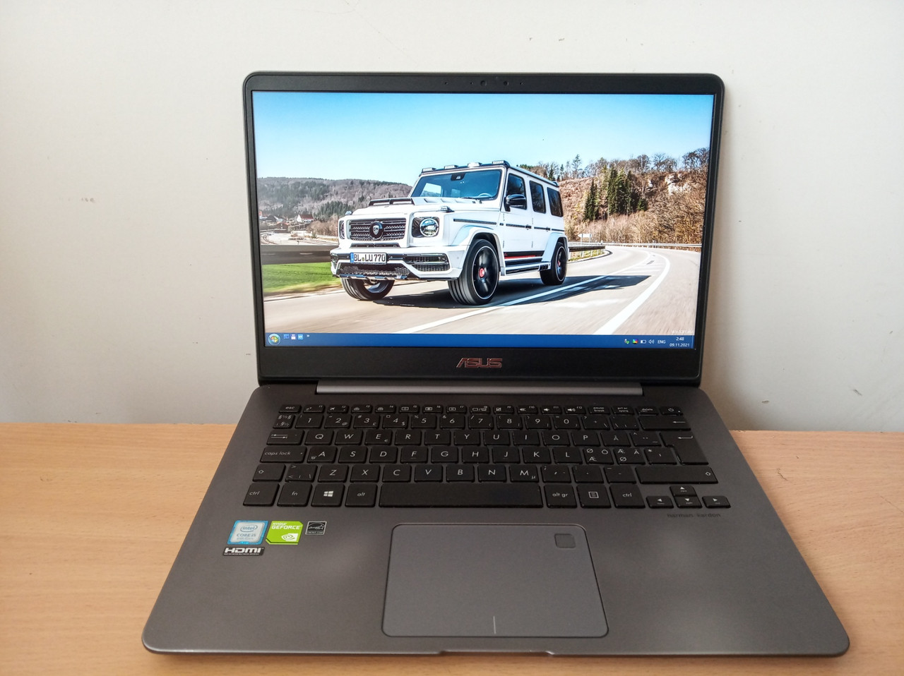 Ультрабук б/в Asus ZenBook UX430U 14” FHD IPS 4 ядра i5-8250u/8Gb DDR4/SSD 256Gb/GeForce MX150 2GB