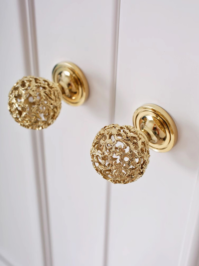 Ажурна латунна ручка кнопка для кухні